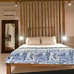 Lilium Cesme