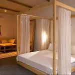 Lilium Hotel